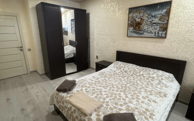 Pjatikomnatnyje V Taunkhause Na Bannom Apartments