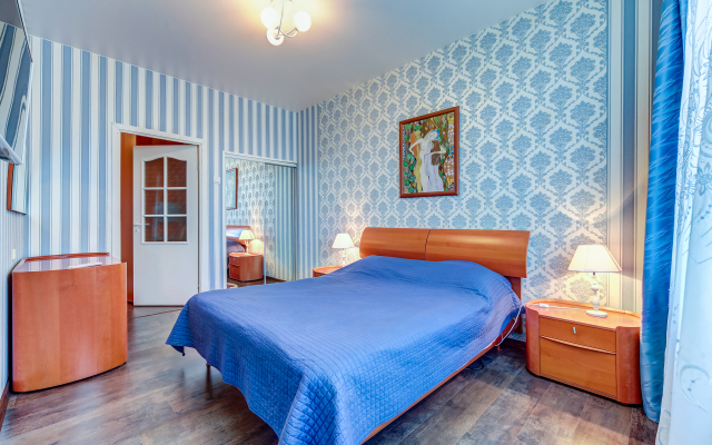 Voskresenskaya Naberezhnaya 8 Apartments