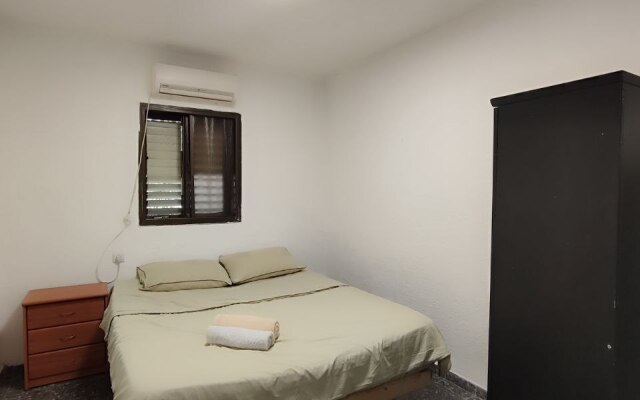 U Sredizemnogo Morya Apartment