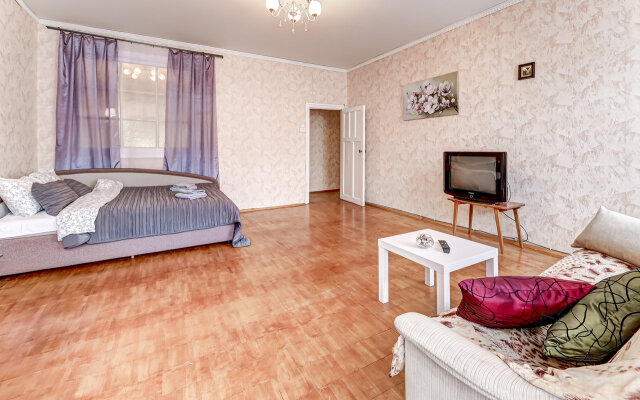 Апартаменты Просторная 2-х комнатная квартира в центре Санкт-Петербурга