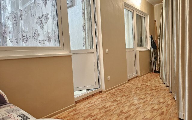 U Morya Ryadom S Tsentralnym Plyazhem Apartments