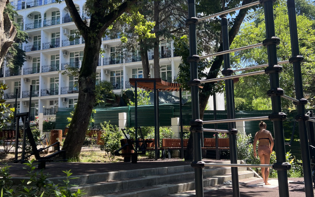 Pokrovskiy park Apartments