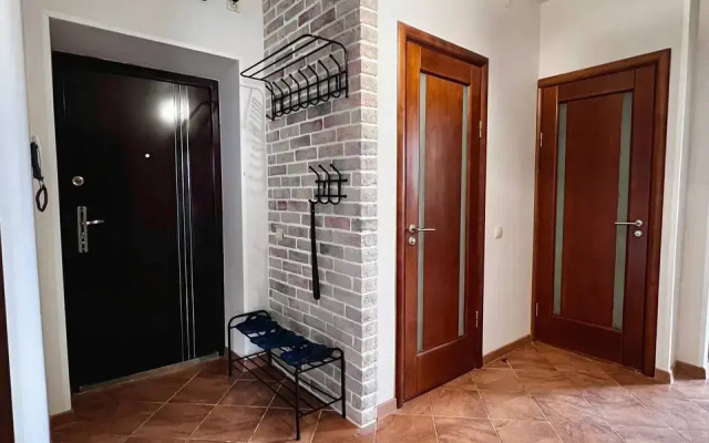 Prostornaya Kvartira V Istoricheskom Tsentre Flat