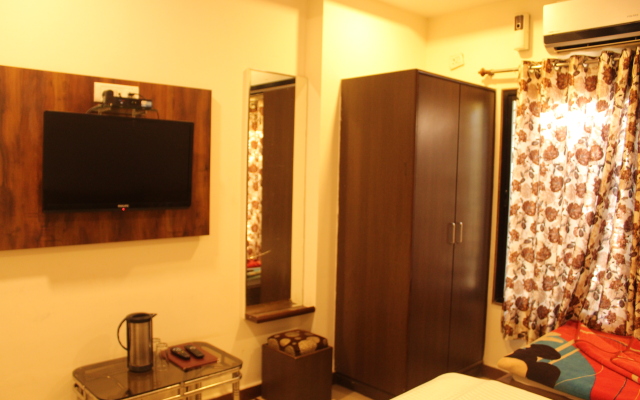 Good Luck Residency Hotel