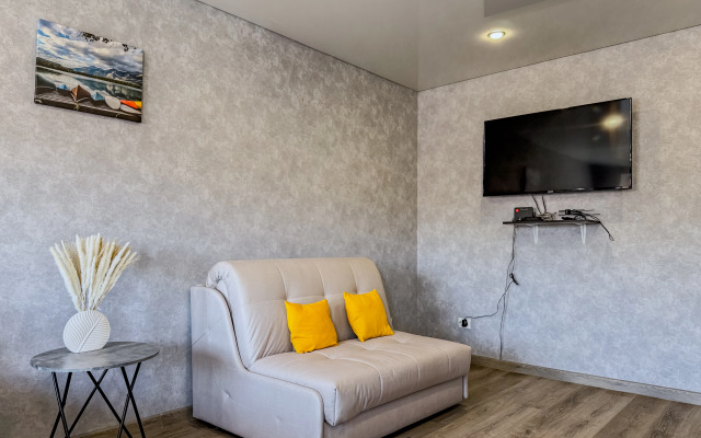 Ryadom S Avtovokzalom Flat