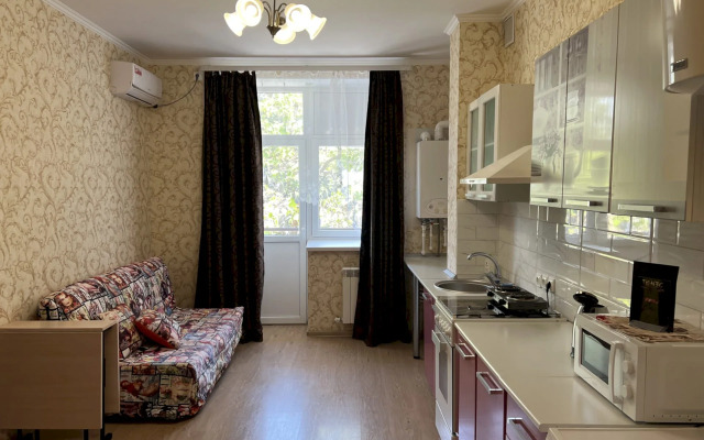 075 Dvukhkomnatnaya V Tsentre Flat