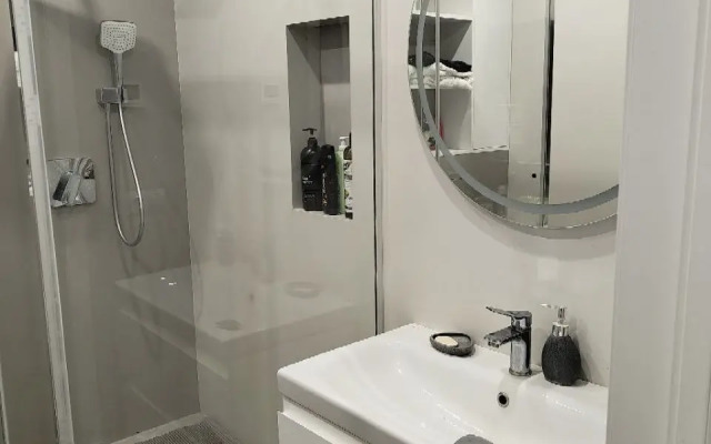 V Zelenogradske na Primorskoy 31 Flat