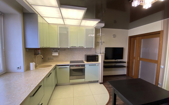 Квартира на Перевалке