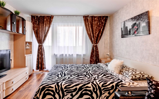Avrora 1 Flat
