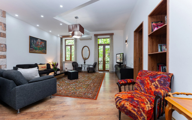 KeyGo #0159, 1 Bedroom, Balcony ,City Center Apartments