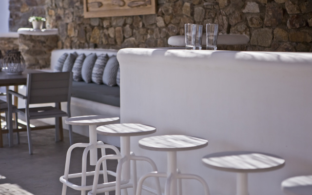 Mykonos Panormos Villas Hotel