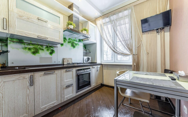 Kutuzoff Na Polezhaevskoy Apartments