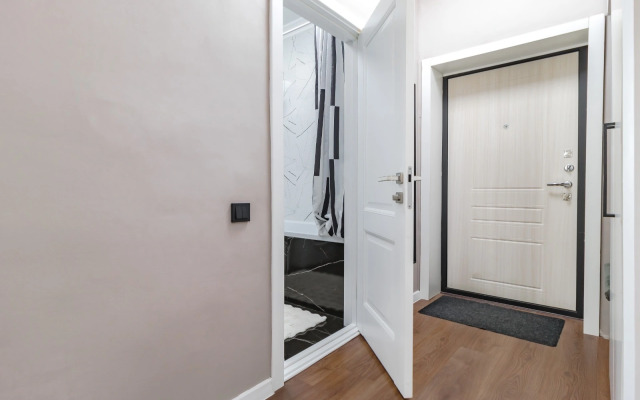 Apartments Svetlye V Tsentre Ryadom S Botanicheskim Sadom