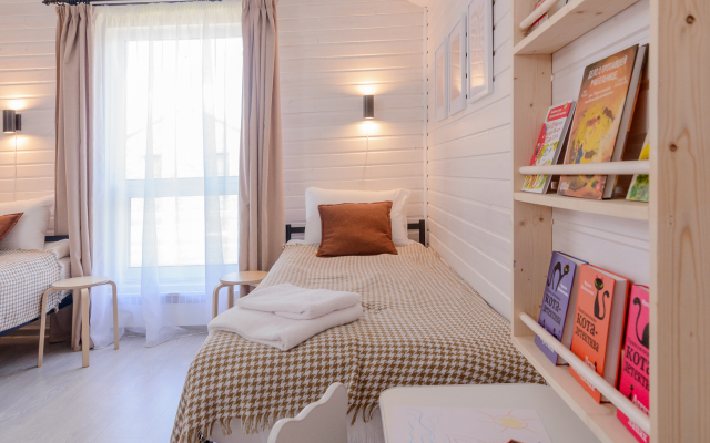 Simple Life Home 376 Private House