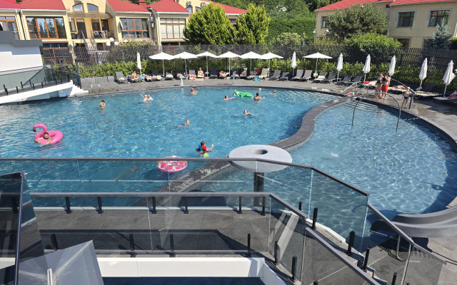 Mone 4* Apartments