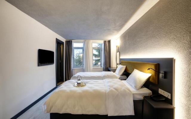 Seya Suites Hotel