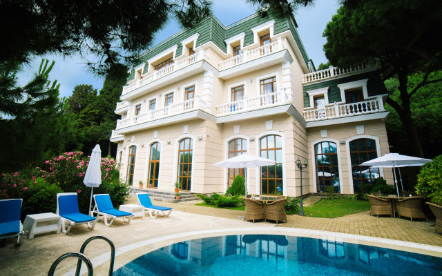 Villa Divny Mir Karasan 