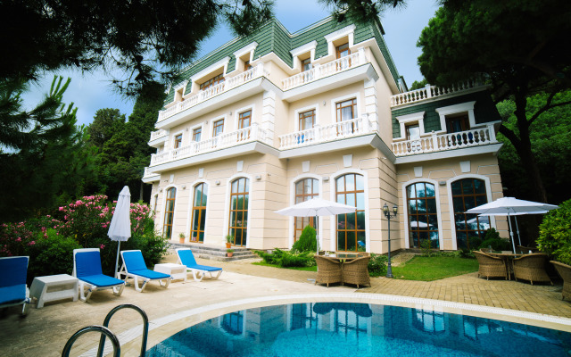 Villa Divny Mir Karasan 