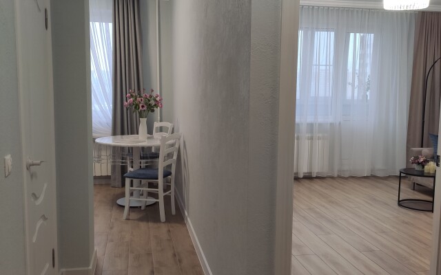 Na Plescheeva 8 Apartments