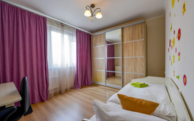 Ms Apts On Rodionova 3 Apartments