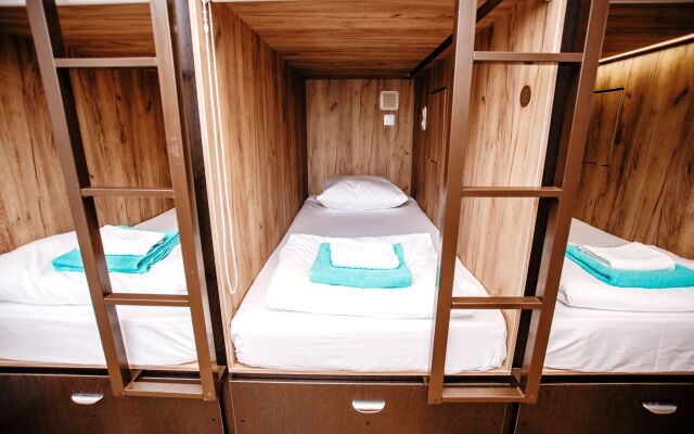 Capsule O2 Hostel