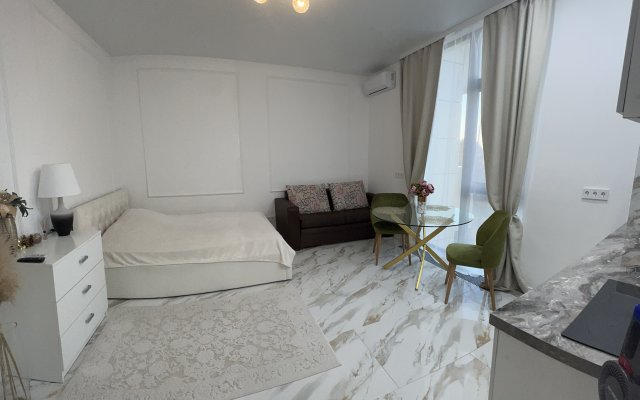 S Basseynom ZHK Metropol Apartments