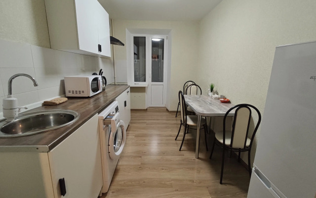 Na Industrialnoy 1B/3B Apartments