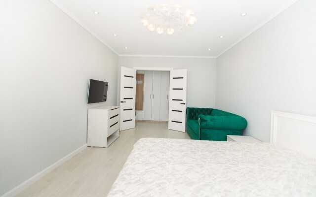 Skomfortom Ryadom S Tts Dom Torgovli Apartments