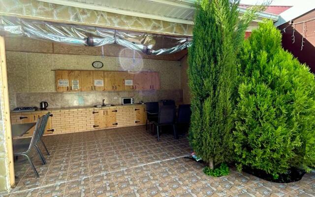 Rozovy Flamingo  Guest House
