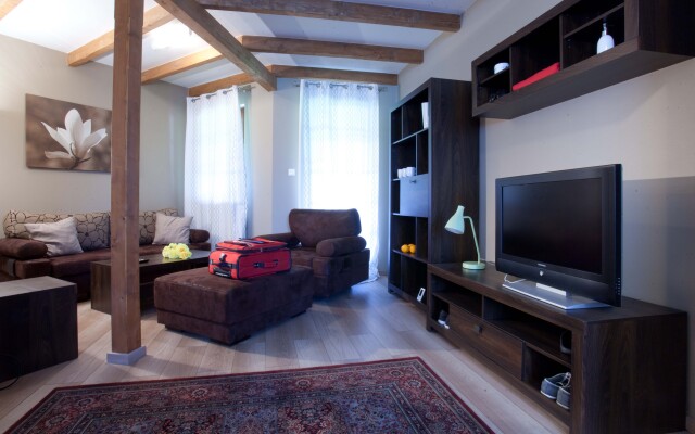 Gostar Hotel