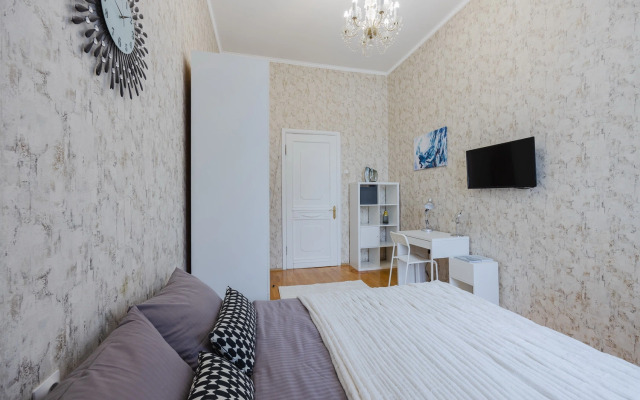 Апартаменты У Исакиевской площади DereMRents ДереМРентс