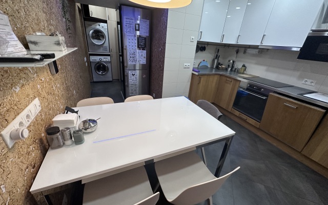 Квартира 3-комнатная  премиум-класса в центре у метро