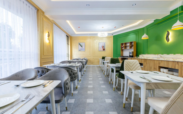 Royal Sebzor Expo Hotel