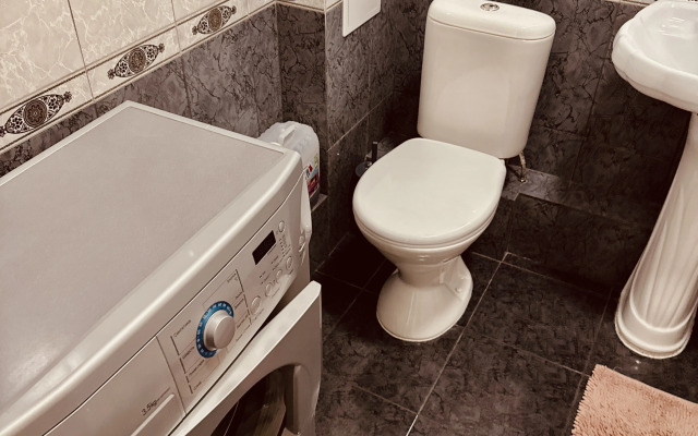 V Kemerovo Moskovskiy 2B Flat