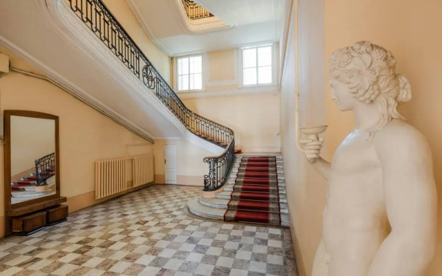 Апартаменты a.m. Rooms Neva Balcony (Angliyskaya Naberezhnaya)