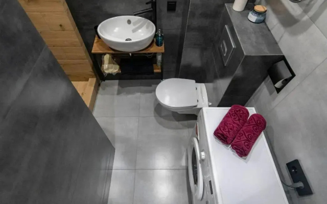 Apartamenty Drim Apartmens 580 Nomer-studio s krovat'u razmera queen-size