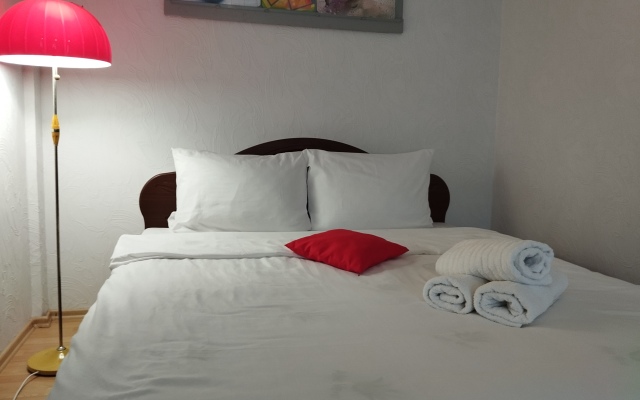 Dvukhkomnatnaya Vozle Tsentra Flat
