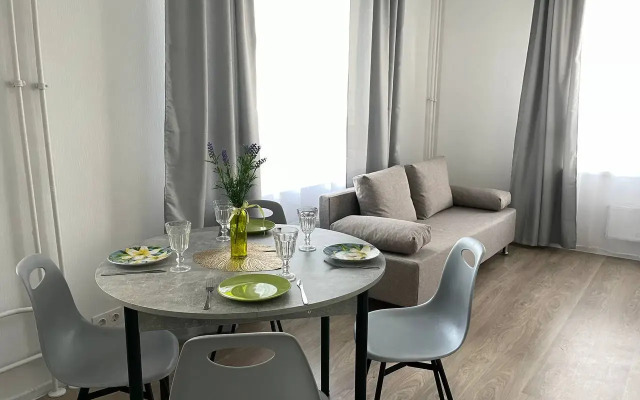 Svetlaya I Prostornaya Odnokomnatnaya Flat