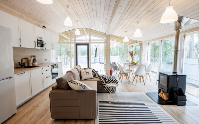 Teplo House Guest House