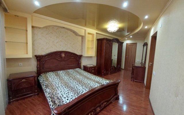 Semeynye V Tsentre Apartments