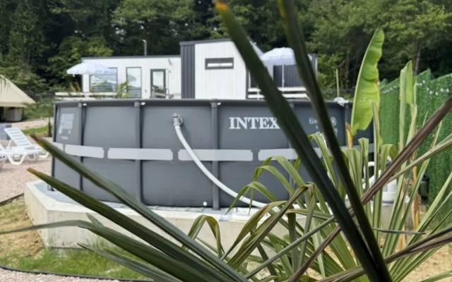 Glamping V Sele Illarionovka