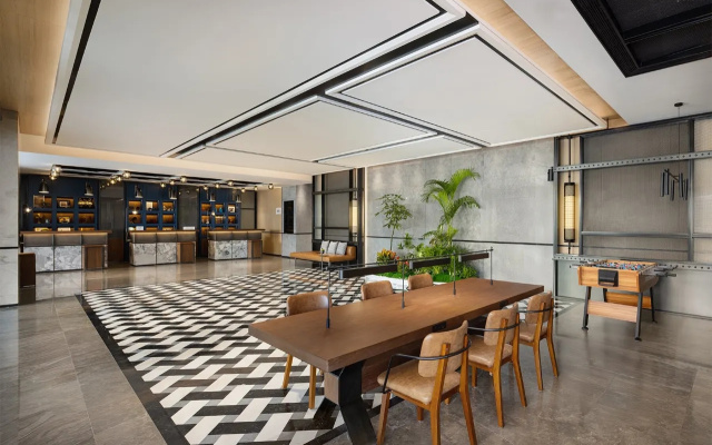 Отель Four Points By Sheraton Beijing Sanlitun Workers Stadium