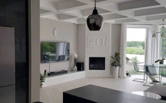 Uyutny S Baney Na Pervoy Linii Reki Tvertsa Private house