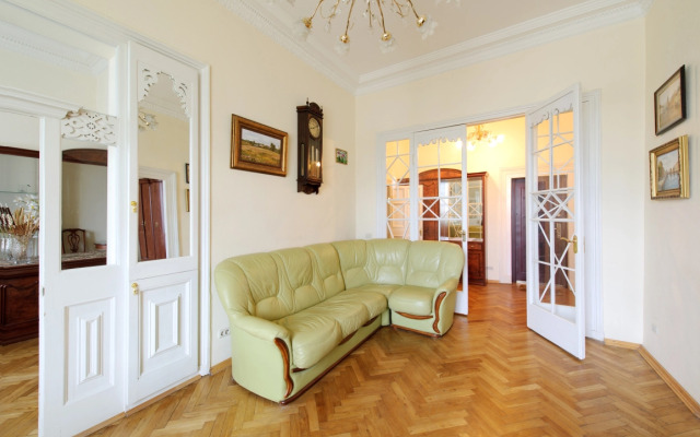 14 Two-Room Apartment