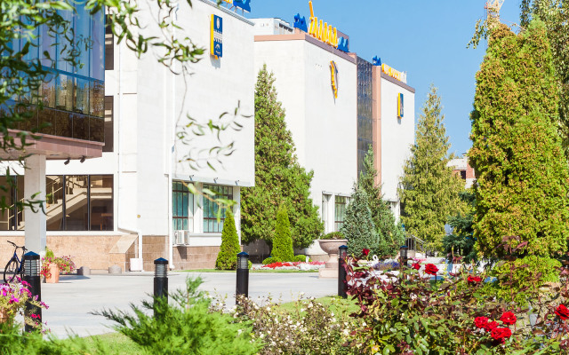 Kanikuly v Anape Sanatorii FNS Rossii