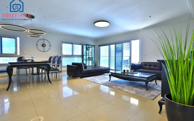 Pentkhaus s vidom na more Apartments