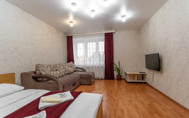 "Prostornaya 1 Komnatnaya Na Sokolova" Apartments
