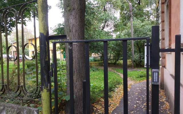 Flat s Parkovkoy i Otdelnym Vkhodom