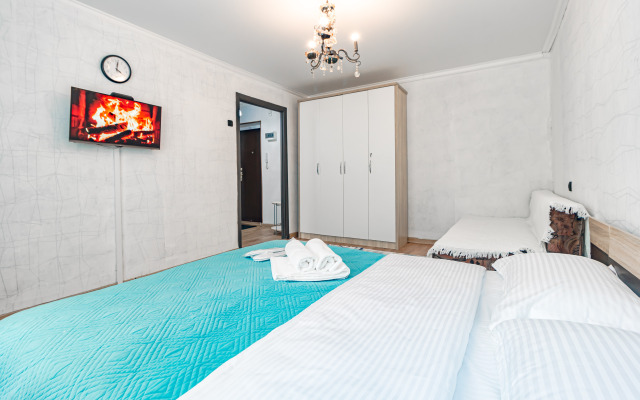 Respubliki Imanova Naberezhnaya Apartment