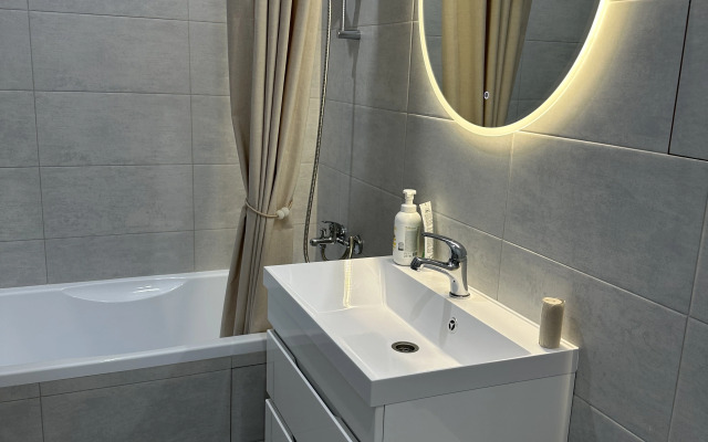 Квартира студия возле Хурула